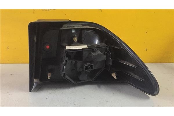 Recambio de piloto trasero izquierdo para saab 900 berlina 2.0 referencia OEM IAM 4398517  