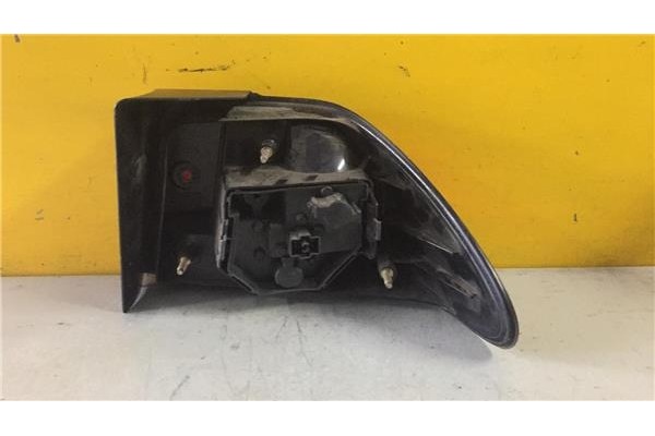 Recambio de piloto trasero izquierdo para saab 900 berlina 2.0 referencia OEM IAM RS1R1A 0202022A019306  