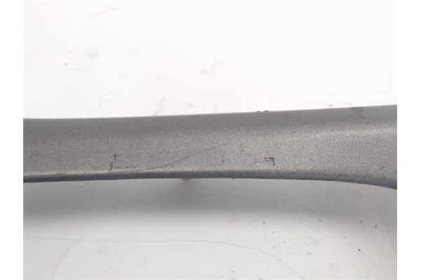 Recambio de embellecedor consola central para toyota celica (t23) referencia OEM IAM   