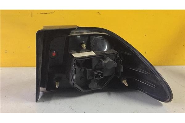 Recambio de piloto trasero izquierdo para saab 900 berlina 2.0 referencia OEM IAM 4398517  