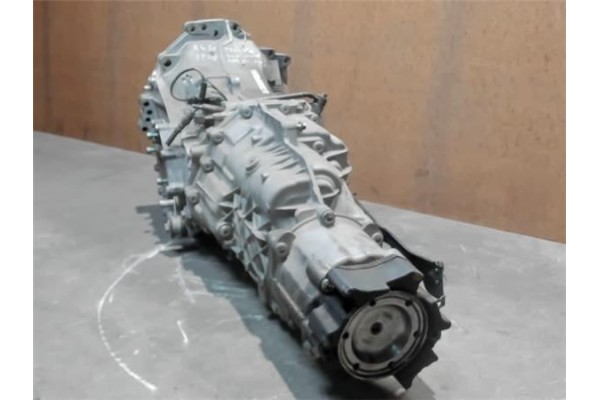 Recambio de caja cambios manual para audi a4 b7 2.0tdi referencia OEM IAM 0A3300040F  