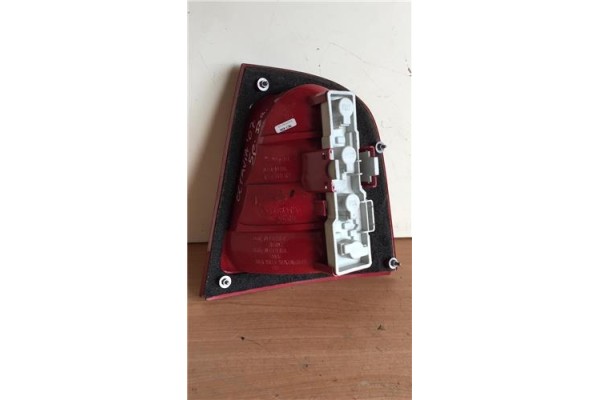 Recambio de piloto trasero izquierdo para skoda octavia berlina (1u2) 1.6 celebration referencia OEM IAM ZSB1U6945095 YU3X13405B