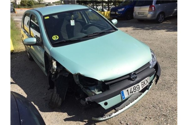 opel corsa c del año 2001