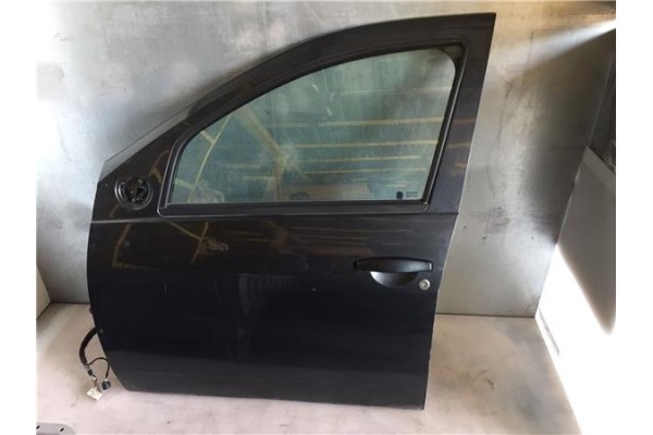 Recambio de puerta delantero izquierda para dacia duster 1.5 ambiance 4x2 referencia OEM IAM   