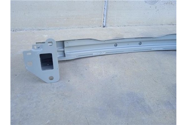 Recambio de refuerzo paragolpes para renault zoe electrico referencia OEM IAM 620937872R  