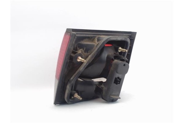 Recambio de piloto porton trasero izquierdo para saab 9-3 berlina referencia OEM IAM   