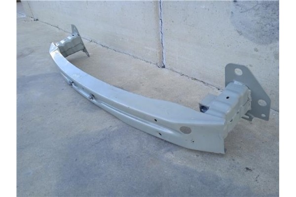 Recambio de refuerzo paragolpes para renault zoe electrico referencia OEM IAM 620937872R  