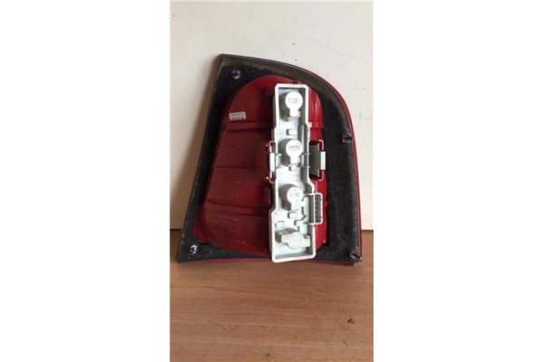 Recambio de piloto trasero izquierdo para skoda octavia berlina (1u2) 1.6 collection referencia OEM IAM 1U6945095 13405BA 1U6945