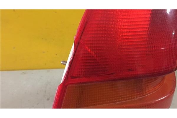 Recambio de piloto trasero izquierdo para mercedes-benz clase c (bm 202) berlina 1.8 180 (202.018) referencia OEM IAM 2028200164