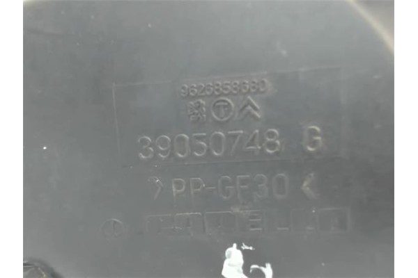 Recambio de faro antiniebla izquierdo para citroen xantia berlina referencia OEM IAM 9626858680 39050748G 