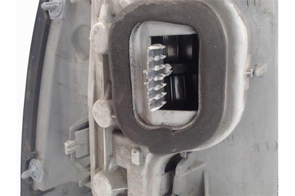 Recambio de piloto trasero derecho para opel astra g berlina referencia OEM IAM 13117093  