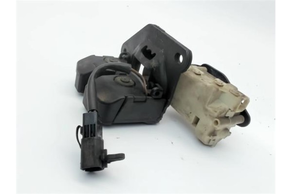 Recambio de cerradura porton para alfa romeo 147 (190) referencia OEM IAM   