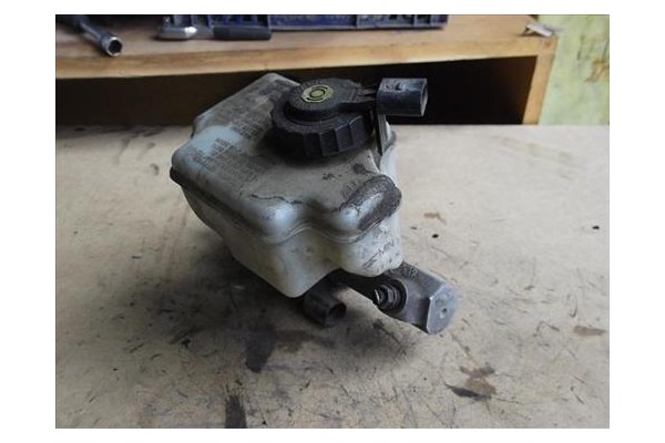 Recambio de bomba freno para volkswagen golf v (1k1) 1.9 tdi referencia OEM IAM 1K1614019K  
