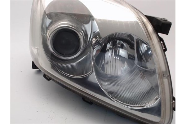 Recambio de faro delantero dcho para toyota avensis berlina (t25) 2.2 d-4d executive berlina (5-ptas.) referencia OEM IAM 811300