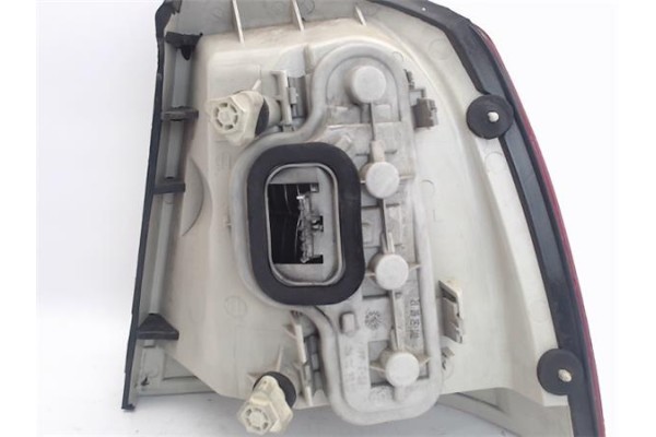 Recambio de piloto trasero izquierdo para opel astra g berlina referencia OEM IAM   