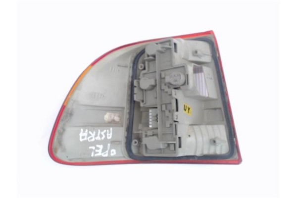 Recambio de piloto trasero derecho para opel astra f berlina referencia OEM IAM   