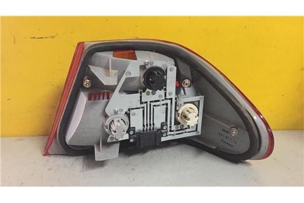 Recambio de piloto trasero izquierdo para mercedes-benz clase e (bm 210) berlina 2.0 200 (210.035) referencia OEM IAM E139899  