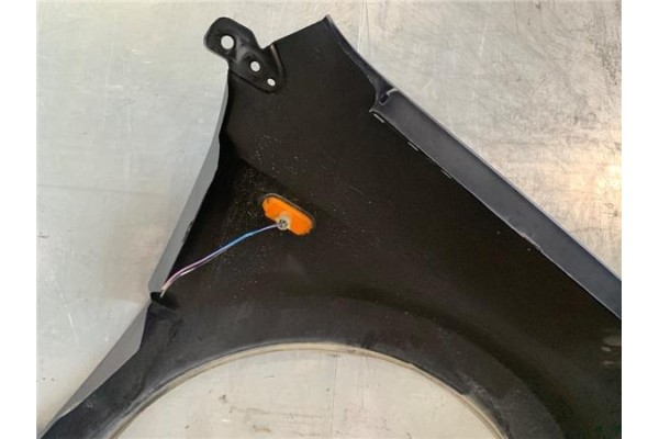 Recambio de aleta delantero izquierda para ford fusion (cbk) 1.6 tdci referencia OEM IAM 1420115  