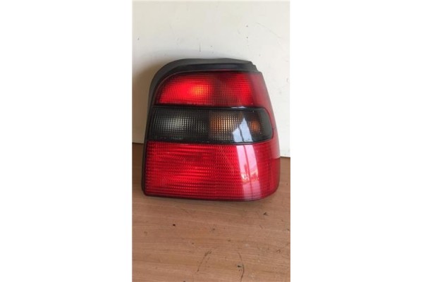 Recambio de piloto trasero derecho para skoda felicia combi (795) 1.3 glx referencia OEM IAM 24621701 246214 