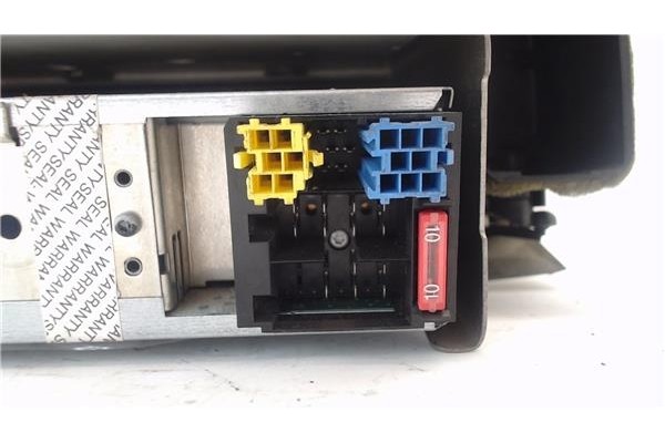 Recambio de radio / cd para nissan micra (k12e) 1.2 16v referencia OEM IAM 28185AX610  