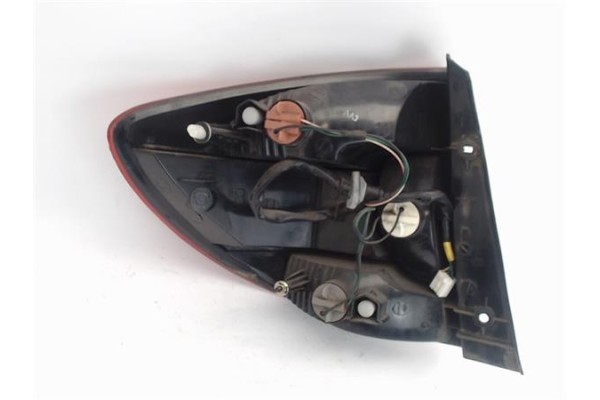 Recambio de piloto trasero derecho para kia rio (bc) referencia OEM IAM   