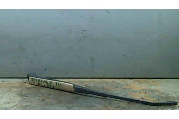 Recambio de brazo limpiaparabrisas delantero izquierdo para nissan terrano ii (r20) 2.4 4wd referencia OEM IAM 288800F000  