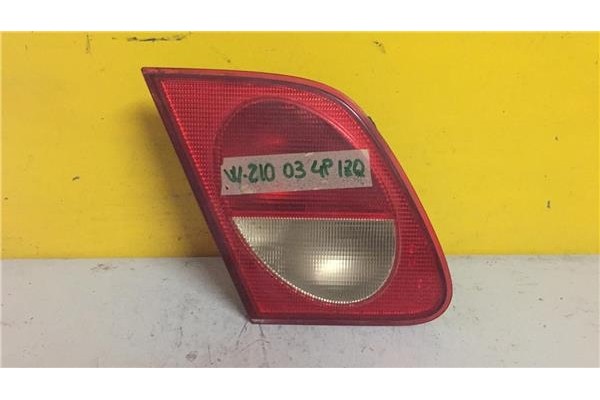 Recambio de piloto interior izquierdo para mercedes-benz clase e (bm 210) berlina 2.0 200 (210.035) referencia OEM IAM A21082009