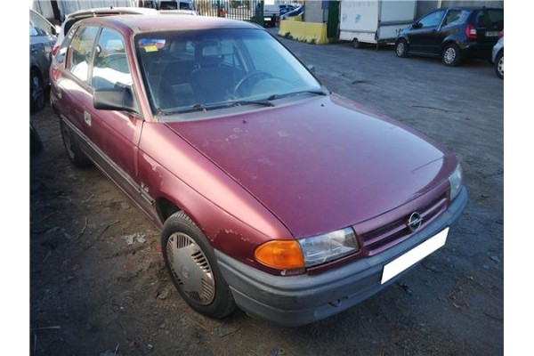 opel astra f berlina del año 1993