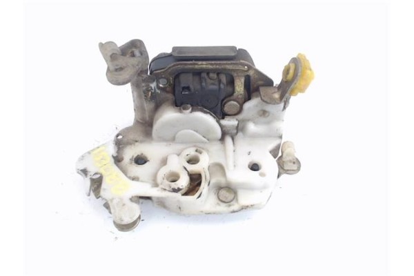 Recambio de cierre electromagnetico delantero derecho para nissan terrano ii (r20) 2.4 4wd referencia OEM IAM 805000F065  