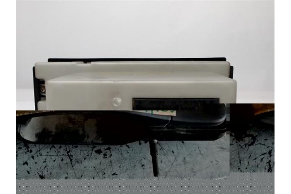 Recambio de mandos climatizador para mazda 626 berlina (gf) 2.0 referencia OEM IAM 2A26C09  