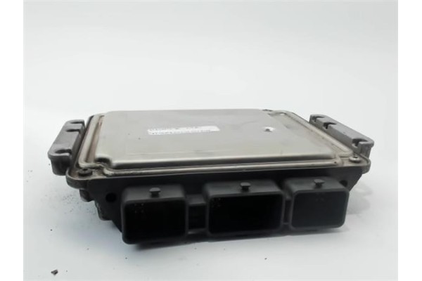 Recambio de centralita para renault scenic ii (jm) referencia OEM IAM 8200391966 0281011776 