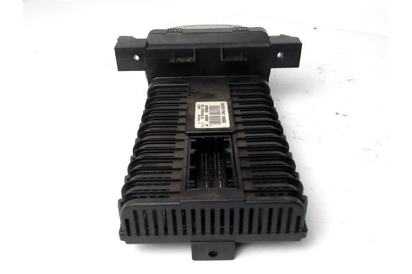 Recambio de mando de luces para rover serie 75 (rj) 2.5 kv6 club referencia OEM IAM   