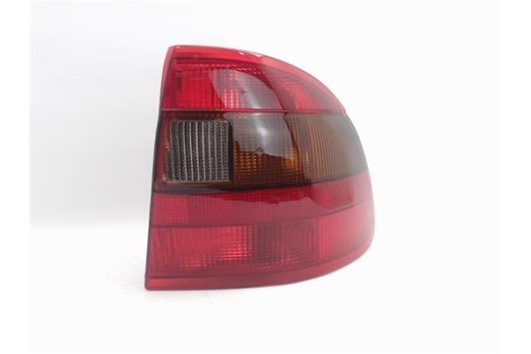 Recambio de piloto trasero derecho para opel astra f berlina referencia OEM IAM   