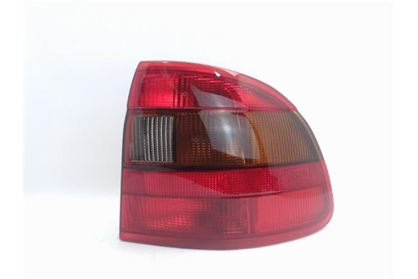 Recambio de piloto trasero derecho para opel astra f berlina referencia OEM IAM   