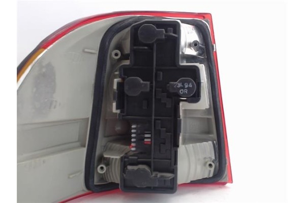 Recambio de piloto trasero derecho para opel astra f berlina referencia OEM IAM   