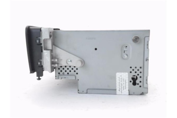 Recambio de autoradio para mercedes-benz clase b (bm 246) 1.8 b 200 cdi (246.201) referencia OEM IAM A2469000916 A2469003108 