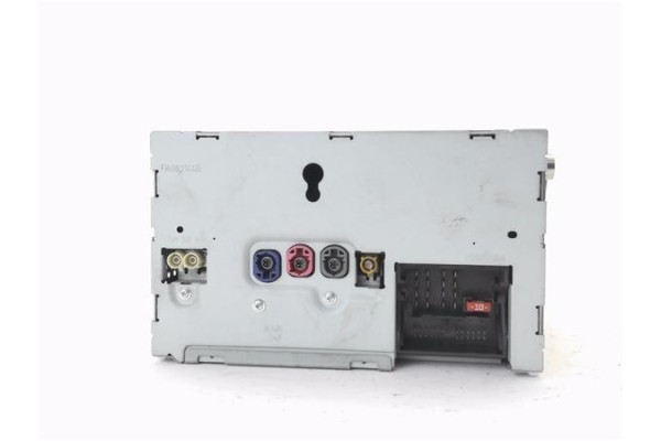 Recambio de autoradio para mercedes-benz clase b (bm 246) 1.8 b 200 cdi (246.201) referencia OEM IAM A2469000916 A2469003108 