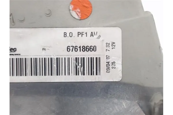 Recambio de intermitente delantero dcho para citroen zx referencia OEM IAM 67618660  