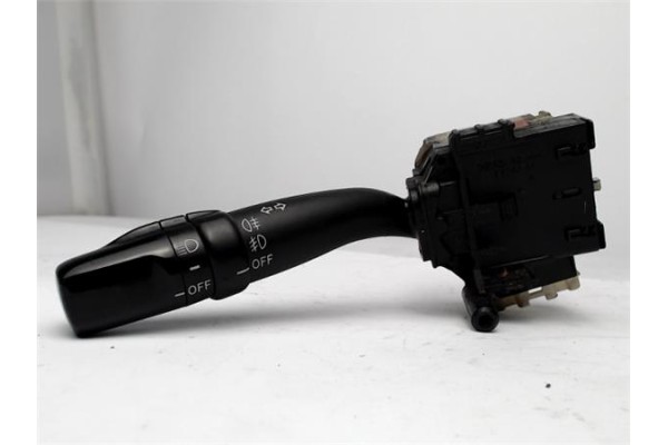 Recambio de mando intermitencia para toyota corolla verso (e12) 2.0 d4d referencia OEM IAM   