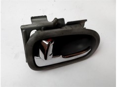 Recambio de manilla int. puerta delantero derecha para mazda 626 berlina (gf) 2.0 referencia OEM IAM MDH20I  