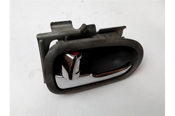 Recambio de manilla int. puerta delantero derecha para mazda 626 berlina (gf) 2.0 referencia OEM IAM MDH20I  