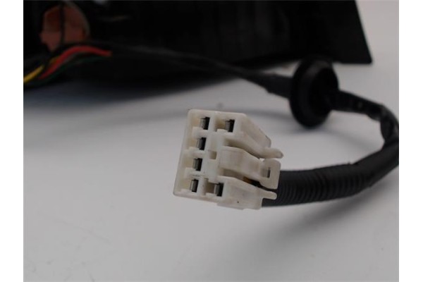 Recambio de piloto trasero derecho para kia sorento (bl) 2.5 crdi referencia OEM IAM 9243E5  
