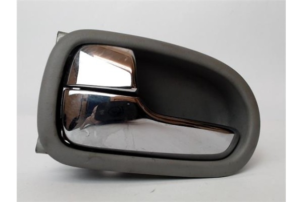 Recambio de manilla int. puerta trasero izquierda para mazda 626 berlina (gf) 2.0 referencia OEM IAM MDH20I  