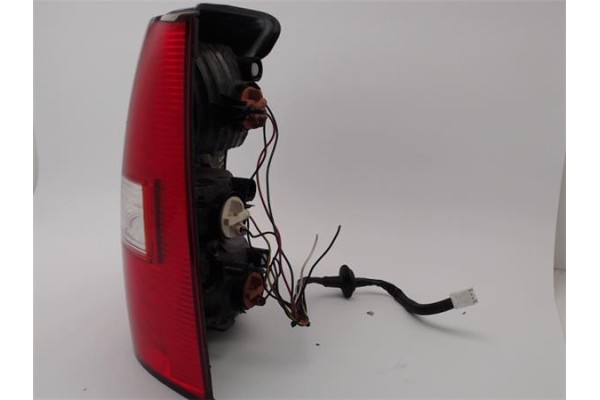 Recambio de piloto trasero derecho para kia sorento (bl) 2.5 crdi referencia OEM IAM 9243E5  