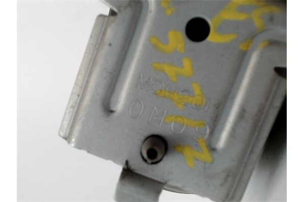 Recambio de manilla int. puerta trasero izquierda para mazda 626 berlina (gf) 2.0 referencia OEM IAM MDH20I  