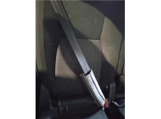 Recambio de anclaje cinturon trasero derecho para land rover discovery sport 2.0 basis fwd referencia OEM IAM LR061311  