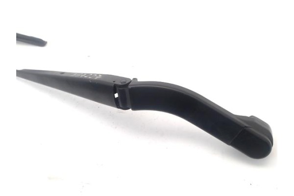 Recambio de brazo limpiaparabrisas delantero derecho para land rover discovery sport 2.0 basis fwd referencia OEM IAM LR064426  