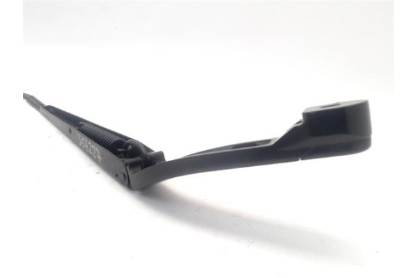 Recambio de brazo limpiaparabrisas delantero derecho para land rover discovery sport 2.0 basis fwd referencia OEM IAM LR064426  