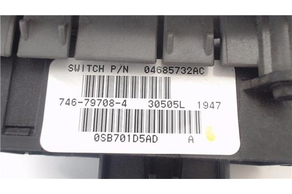Recambio de mando elevalunas delantero izquierdo para chrysler voyager (rg) 2.5 crd referencia OEM IAM 746797084  