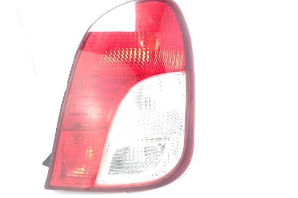 Recambio de piloto trasero derecho para kia carens (rs) 1.8 monovolumen referencia OEM IAM 02KC051140  